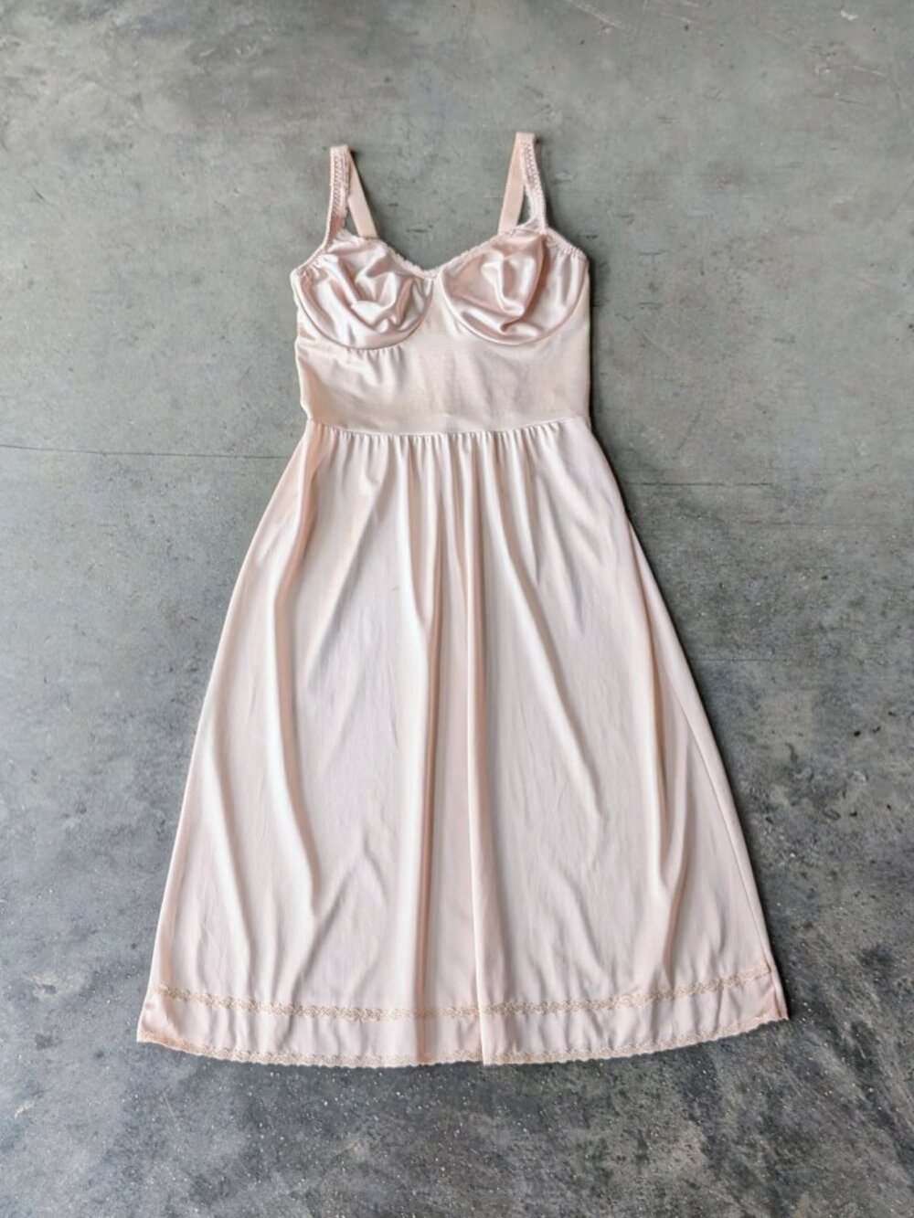 Vintage Olga Ivory Underwire Bra Nylon Chemise Slip Dress